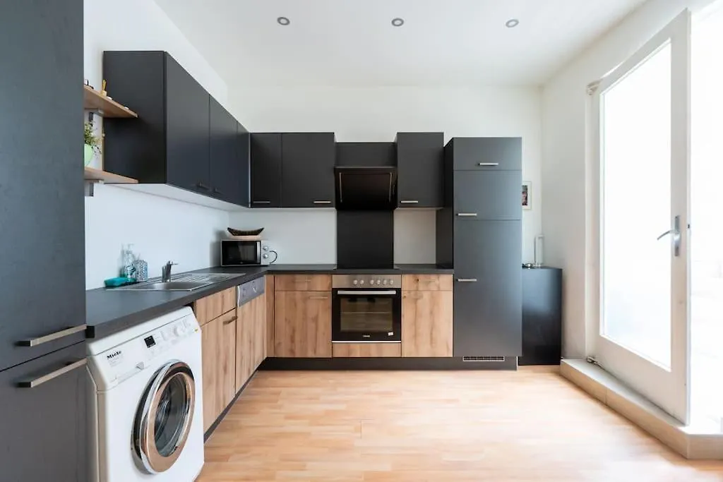 2 Bedroom Apartment Near Belvedere Wiedeń Austria