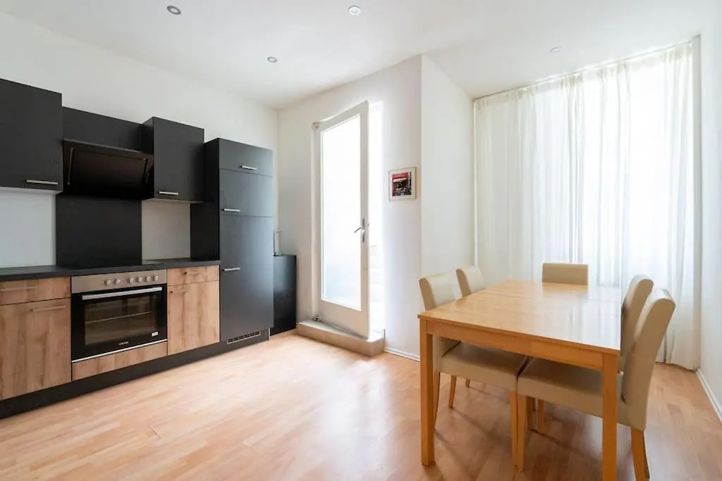 2 Bedroom Apartment Near Belvedere Wiedeń