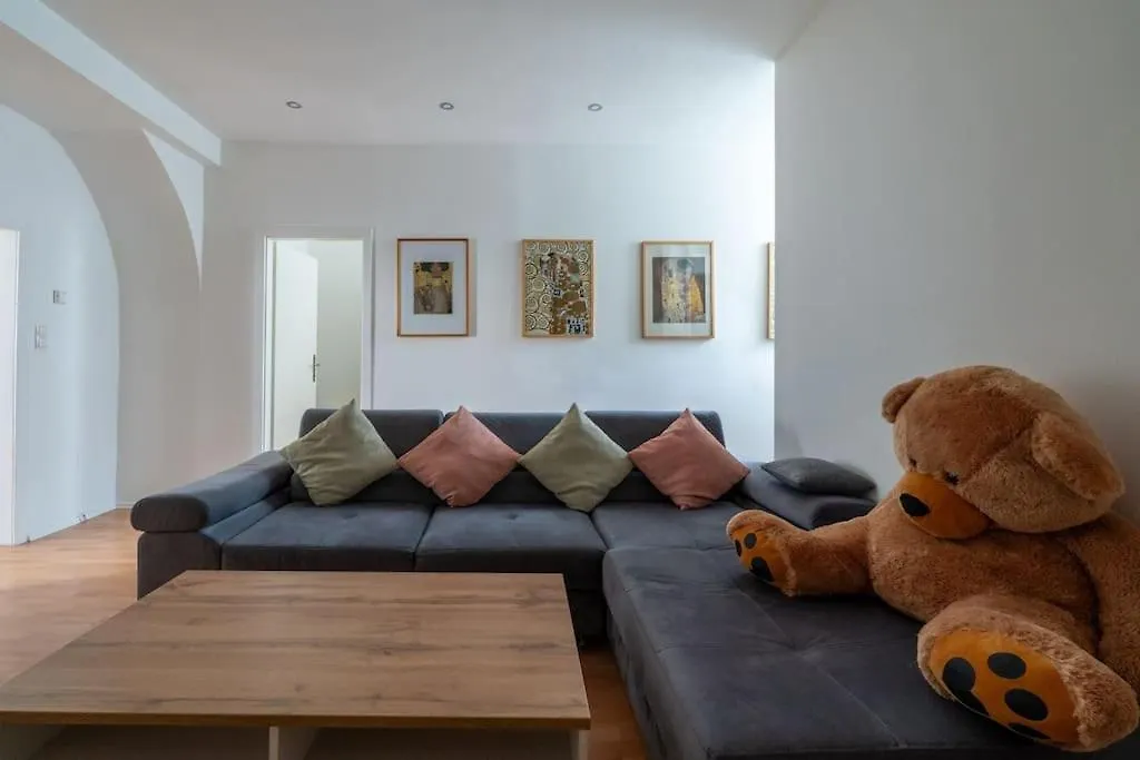 2 Bedroom Apartment Near Belvedere Wiedeń